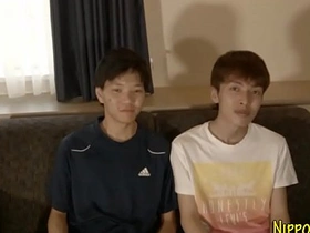 Asian twink blows off in a hardcore session